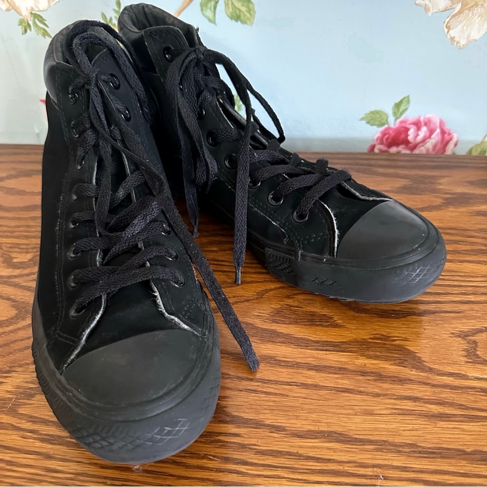 Converse Black Hi Tops 11.5